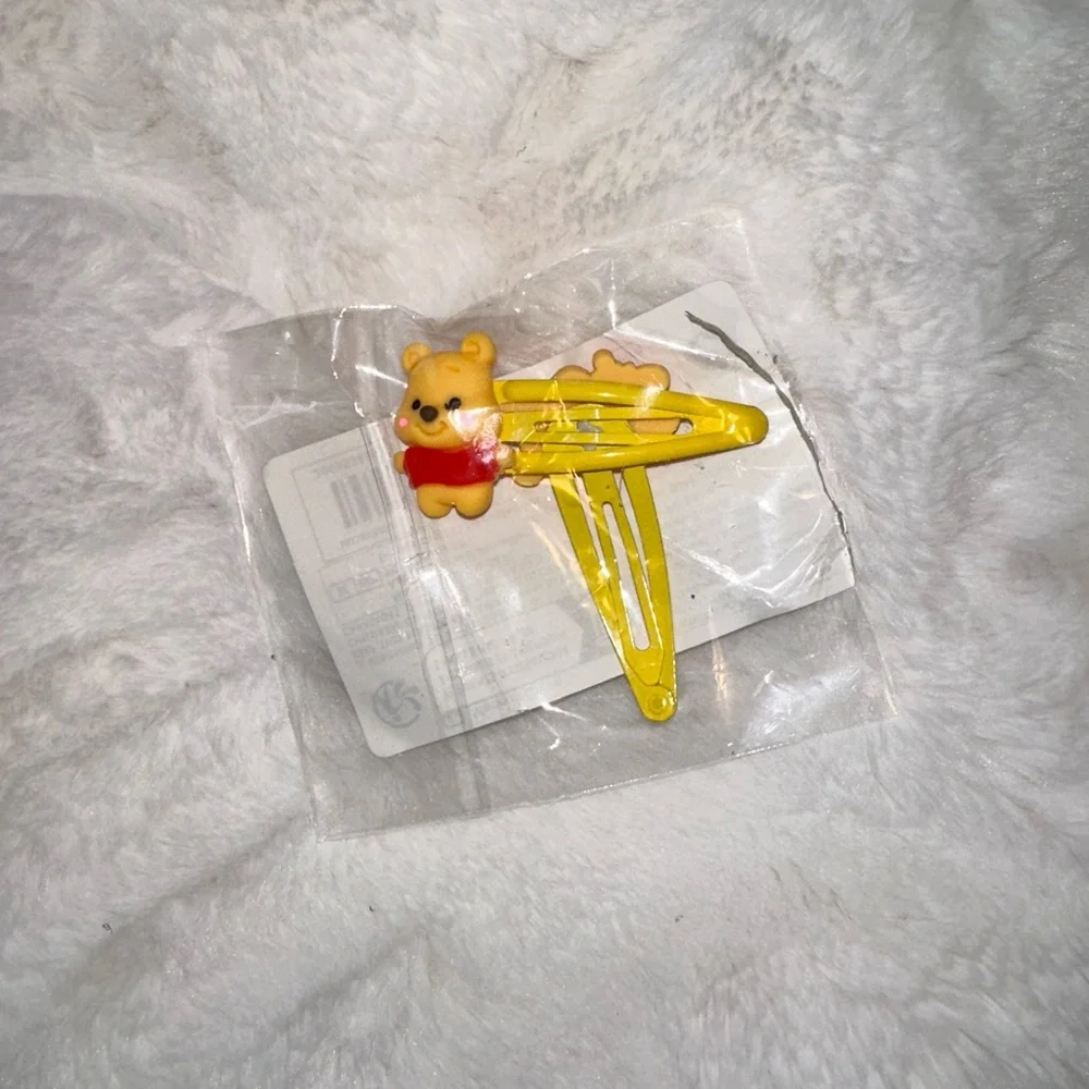 NIB 2pc Winnie The Pooh Hair Clips